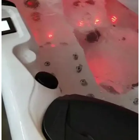 Les Suites Deluxe *